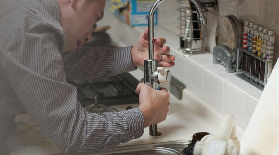Local expert plumbing services in Weaver, AL